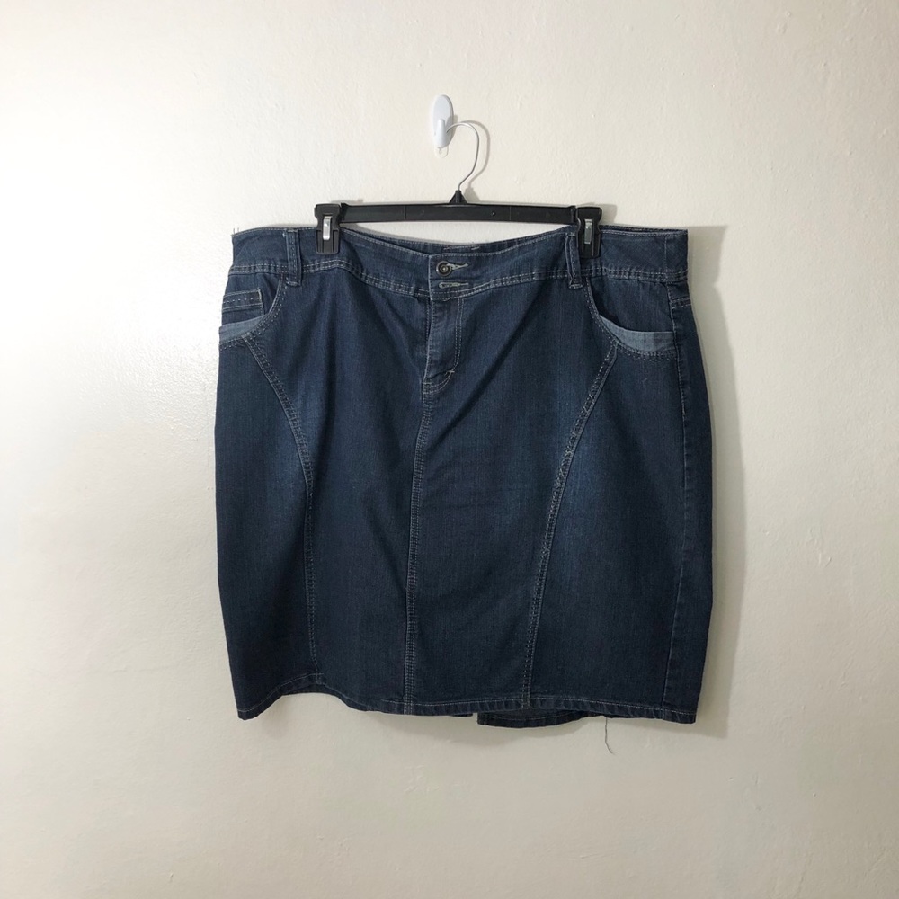 Denim skirt